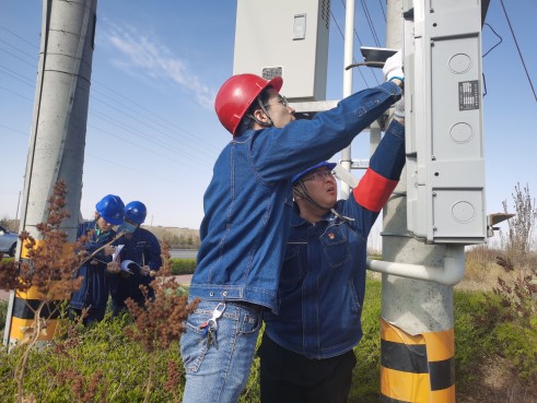 阿拉善電業(yè)局黨建+營銷助推高損線路治理取得實(shí)效