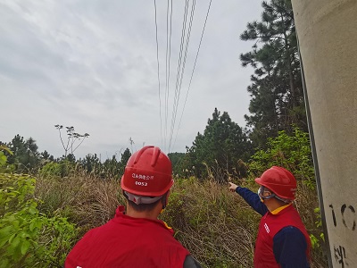 國(guó)網(wǎng)江永縣供電公司清明前防山火特巡