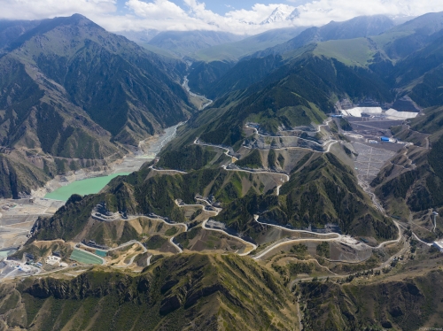 新疆阜康抽水蓄能電站順利通過上水庫(kù)蓄水階段驗(yàn)收