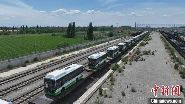 中歐班列為中國(guó)新能源汽車出口開(kāi)辟新途徑